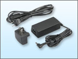 ACアダプタもコンパクト